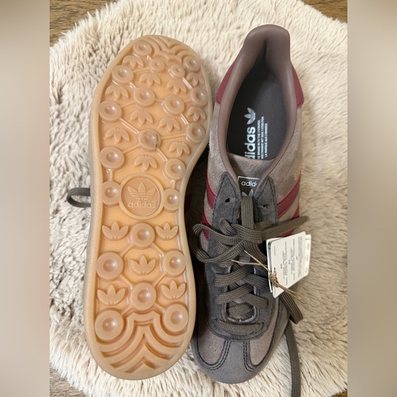 Adidas Men's Brown and Red Sneakers - Picture 8 of 12